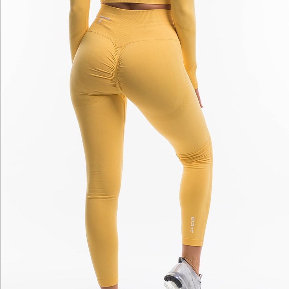 Echt Arise Scrunch leggings